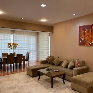 https://castle-apartment-with-three-bedrooms.aboutbakuhotels.com