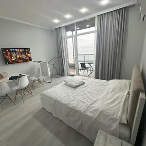 Bi Sea View Luxury , באטומי גאורגיה